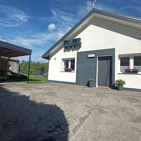 Letnia Oaza "Akacja" Apartamento Sobienie Jeziory Exterior foto