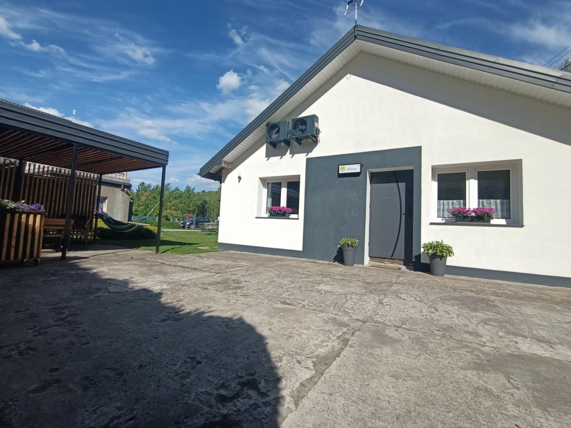 Letnia Oaza "Akacja" Apartamento Sobienie Jeziory Exterior foto